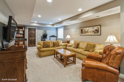 Tiny photo for 909 Red Oak Drive, Western Springs, IL 60558 (MLS # 12409934)