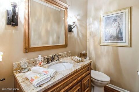 Tiny photo for 909 Red Oak Drive, Western Springs, IL 60558 (MLS # 12409934)