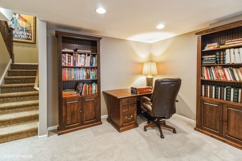 Tiny photo for 909 Red Oak Drive, Western Springs, IL 60558 (MLS # 12409934)