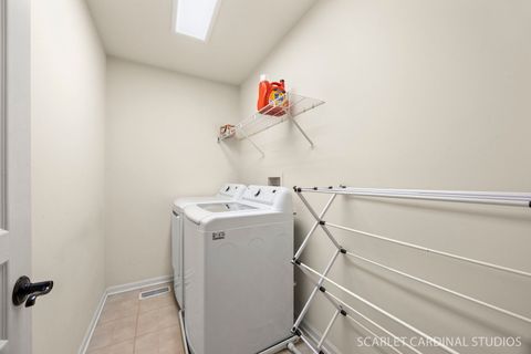 Tiny photo for 2826 Peachtree Circle, Aurora, IL 60502 (MLS # 12580623)