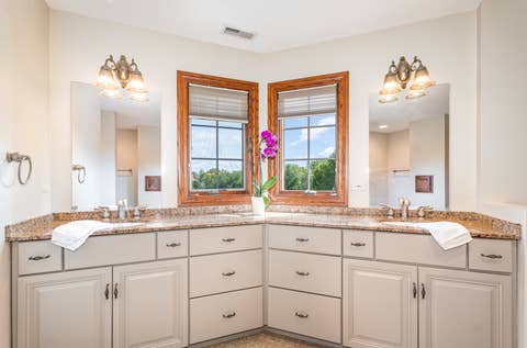 Tiny photo for 504 Reserve Court, Joliet, IL 60431 (MLS # 12596323)