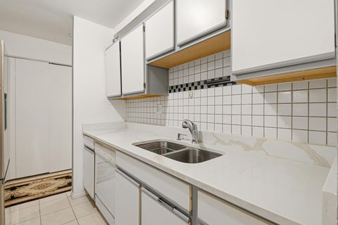 Tiny photo for 1813 Hemlock Place #110, Schaumburg, IL 60173 (MLS # 12704383)