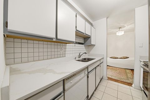 Tiny photo for 1813 Hemlock Place #110, Schaumburg, IL 60173 (MLS # 12704383)