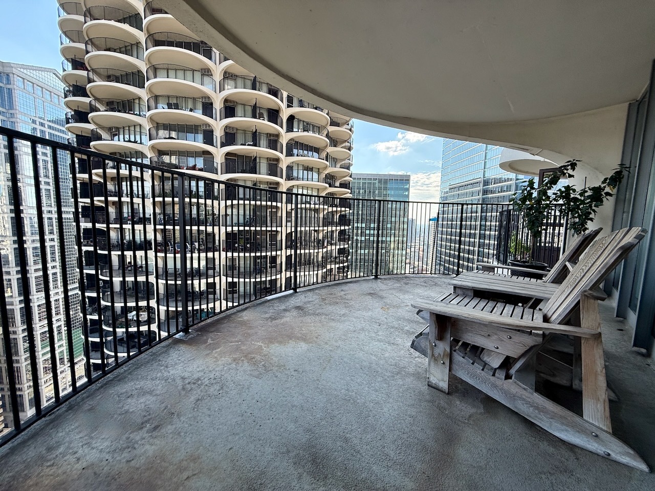 300 N STATE Street 4635