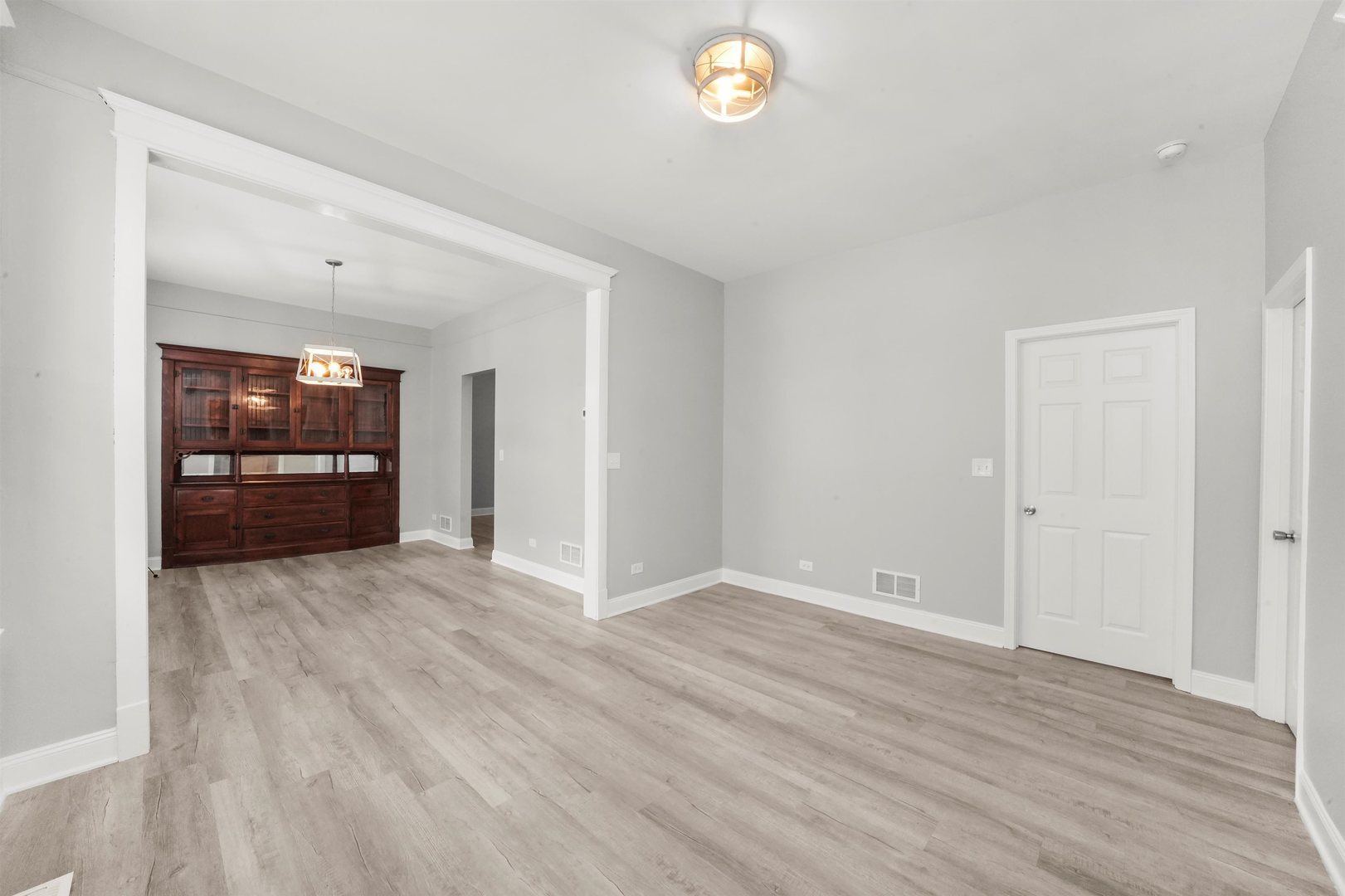 5401 W 22nd Place