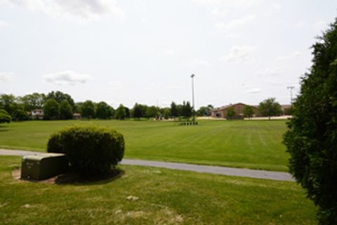 Tiny photo for 110 GLENGARRY Drive #10-106, Bloomingdale, IL 60108 (MLS # 12636805)