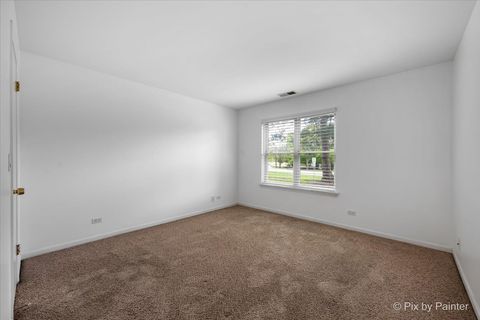 Tiny photo for 110 GLENGARRY Drive #10-106, Bloomingdale, IL 60108 (MLS # 12636805)