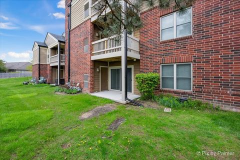 Tiny photo for 110 GLENGARRY Drive #10-106, Bloomingdale, IL 60108 (MLS # 12636805)