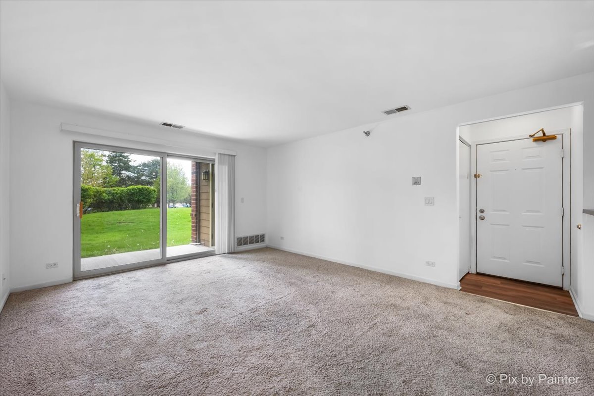 110 GLENGARRY Drive 10-106