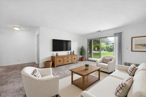 Tiny photo for 110 GLENGARRY Drive #10-106, Bloomingdale, IL 60108 (MLS # 12636805)