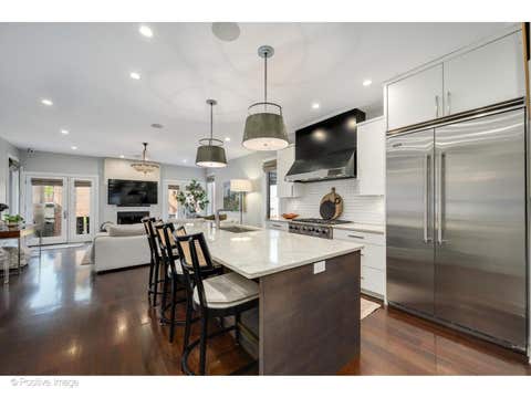 Tiny photo for 1844 W Barry Avenue, Chicago, IL 60657 (MLS # 12728692)