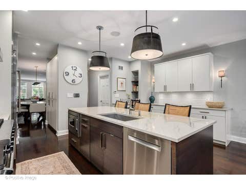 Tiny photo for 1844 W Barry Avenue, Chicago, IL 60657 (MLS # 12728692)