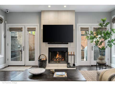 Tiny photo for 1844 W Barry Avenue, Chicago, IL 60657 (MLS # 12728692)