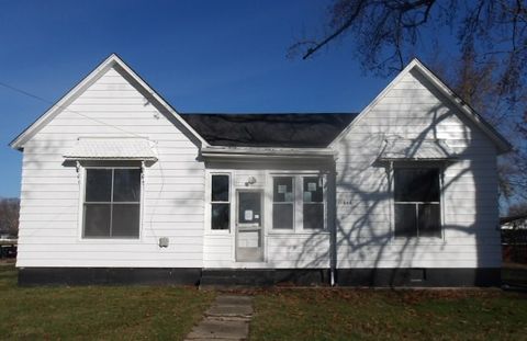 Photo of 305 W Main Street, Oakland, IL 61943 (MLS # 12528716)