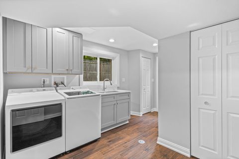Tiny photo for 223 Kenloch Avenue, Libertyville, IL 60048 (MLS # 12584790)