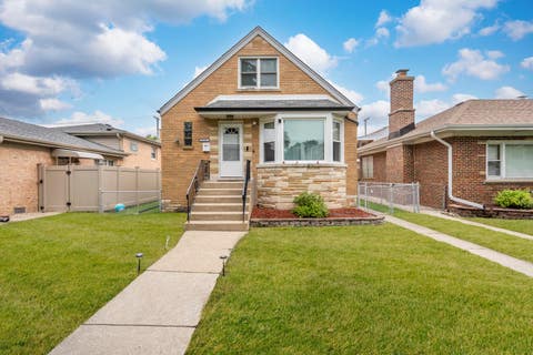 Photo of 7620 W Gregory Street, Chicago, IL 60656 (MLS # 12735537)