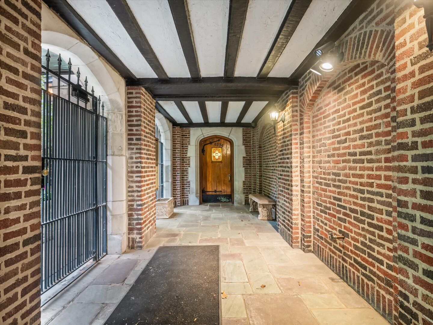 6334 N Sheridan Road 3F