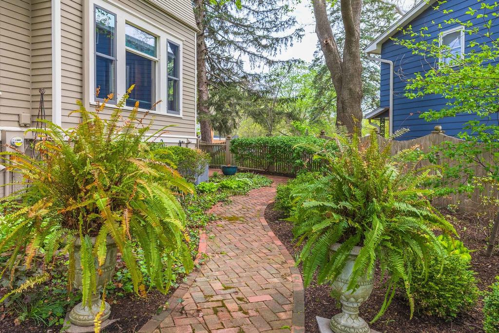 listing image 58