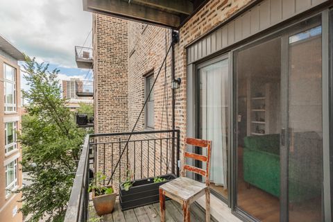 Tiny photo for 4144 N Sheridan Road #409, Chicago, IL 60613 (MLS # 12503283)