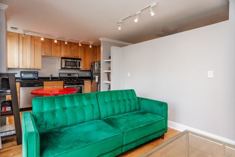 Tiny photo for 4144 N Sheridan Road #409, Chicago, IL 60613 (MLS # 12503283)