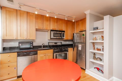 Tiny photo for 4144 N Sheridan Road #409, Chicago, IL 60613 (MLS # 12503283)
