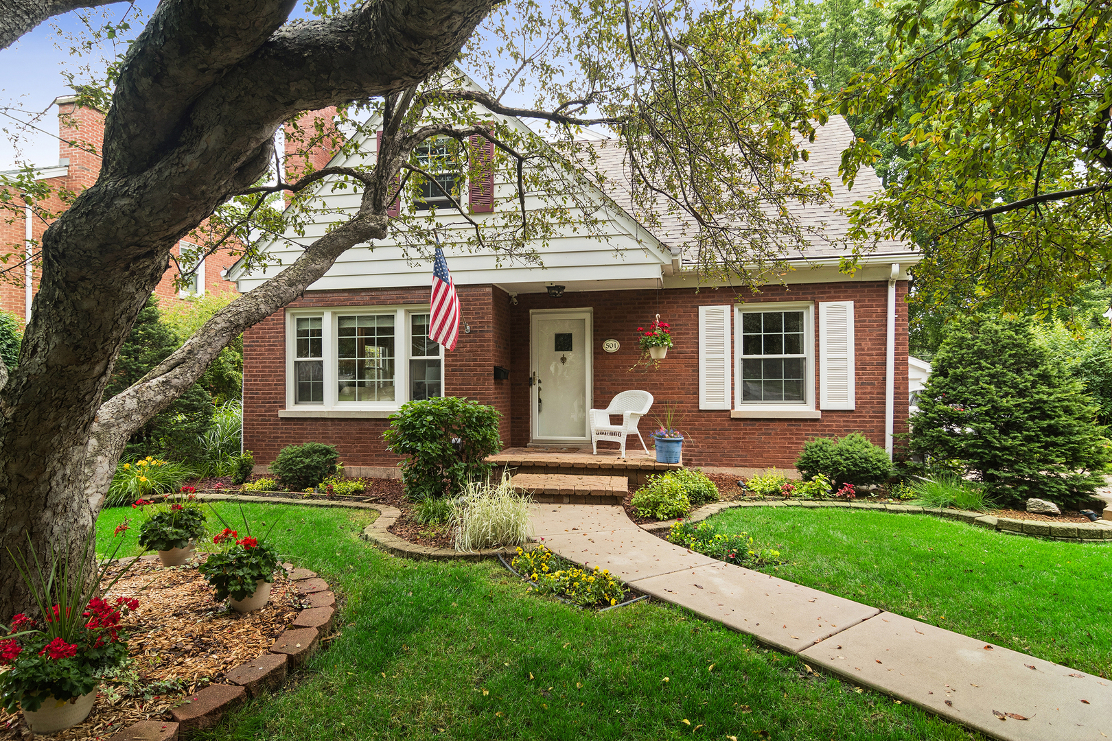 501 N Douglas Avenue