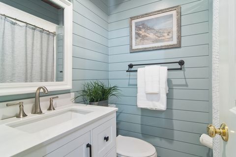 Tiny photo for 501 N Douglas Avenue, Arlington Heights, IL 60004 (MLS # 12655562)