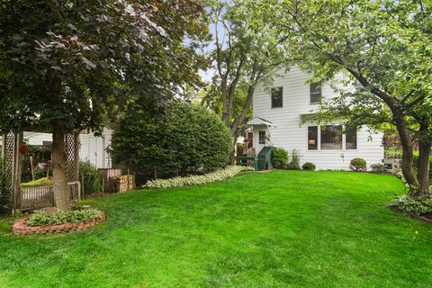 Tiny photo for 501 N Douglas Avenue, Arlington Heights, IL 60004 (MLS # 12655562)