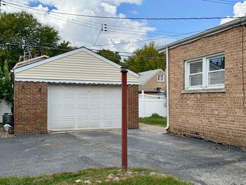 Tiny photo for 10416 S Sacramento Avenue, Chicago, IL 60655 (MLS # 12523349)