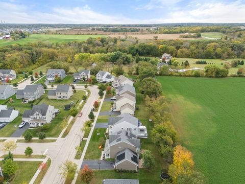 Tiny photo for 3689 Thornhill Drive, Elgin, IL 60124 (MLS # 12494498)