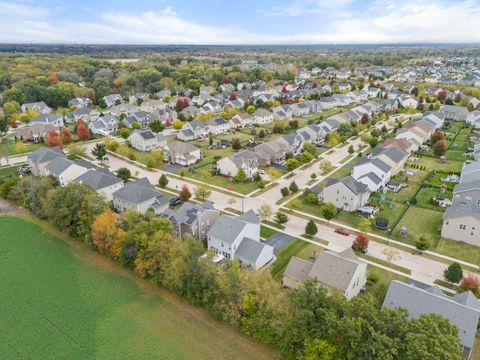 Tiny photo for 3689 Thornhill Drive, Elgin, IL 60124 (MLS # 12494498)