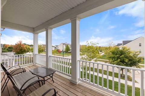 Tiny photo for 3689 Thornhill Drive, Elgin, IL 60124 (MLS # 12494498)