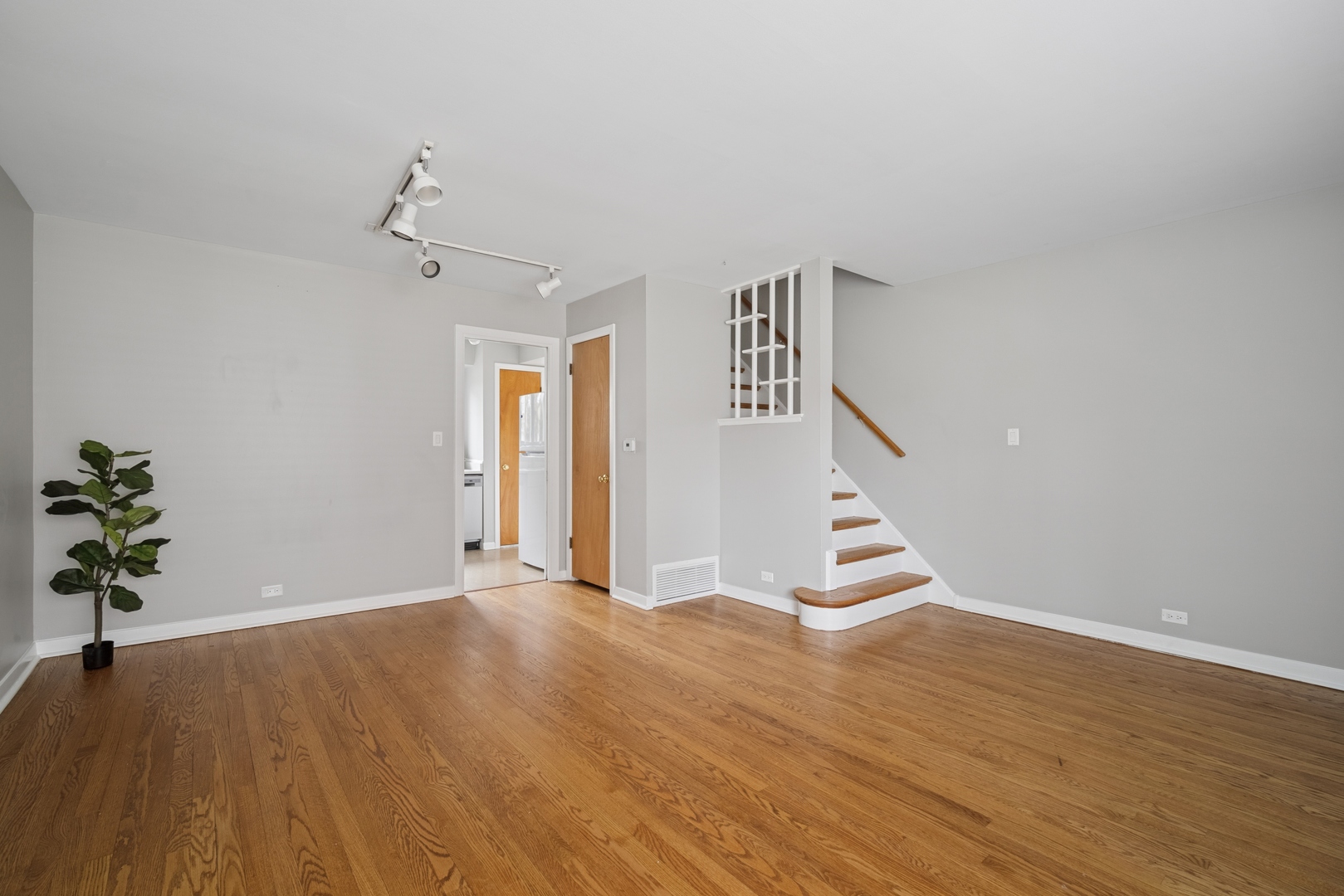 501-1/2 Ridge Road