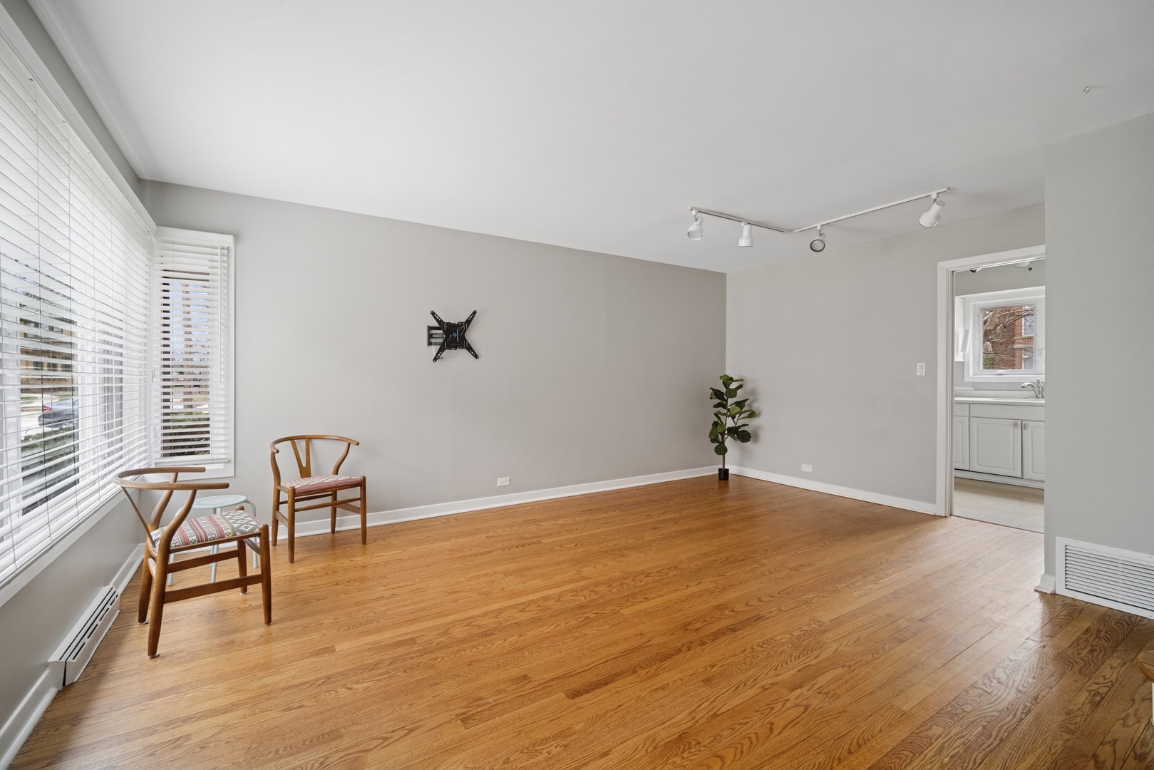 501-1/2 Ridge Road