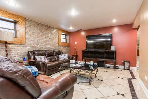 Tiny photo for 4942 S Ellis Avenue, Chicago, IL 60615 (MLS # 12705893)