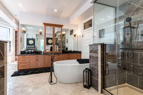 Tiny photo for 4942 S Ellis Avenue, Chicago, IL 60615 (MLS # 12705893)