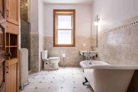 Tiny photo for 4942 S Ellis Avenue, Chicago, IL 60615 (MLS # 12705893)