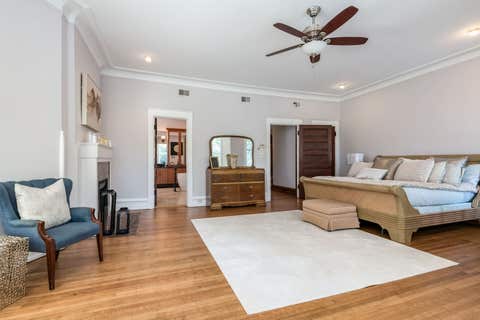 Tiny photo for 4942 S Ellis Avenue, Chicago, IL 60615 (MLS # 12705893)