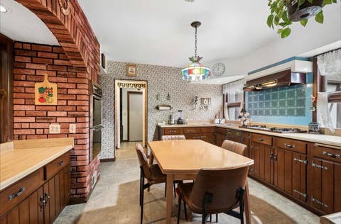Tiny photo for 609 Forest Edge Lane, Des Plaines, IL 60016 (MLS # 12584516)