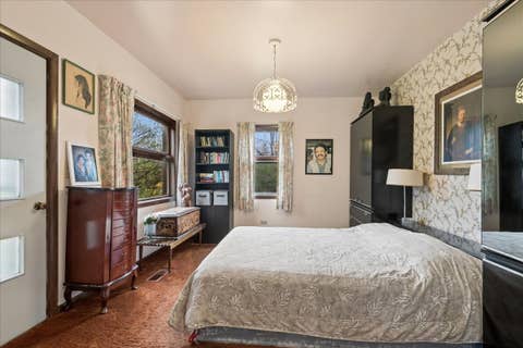 Tiny photo for 609 Forest Edge Lane, Des Plaines, IL 60016 (MLS # 12584516)