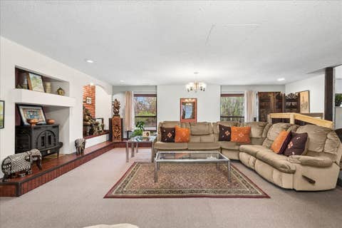 Tiny photo for 609 Forest Edge Lane, Des Plaines, IL 60016 (MLS # 12584516)