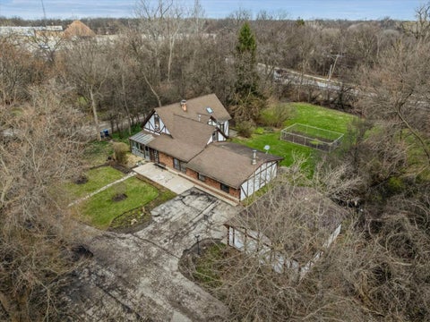 Tiny photo for 609 Forest Edge Lane, Des Plaines, IL 60016 (MLS # 12584516)