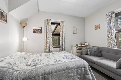 Tiny photo for 609 Forest Edge Lane, Des Plaines, IL 60016 (MLS # 12584516)