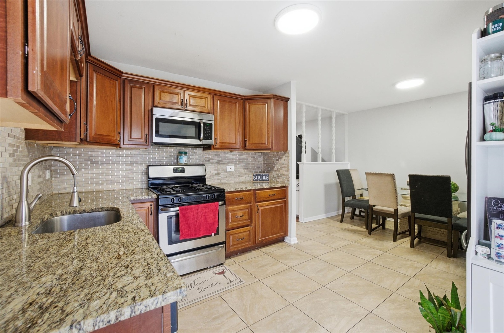 7151 Mulberry Street