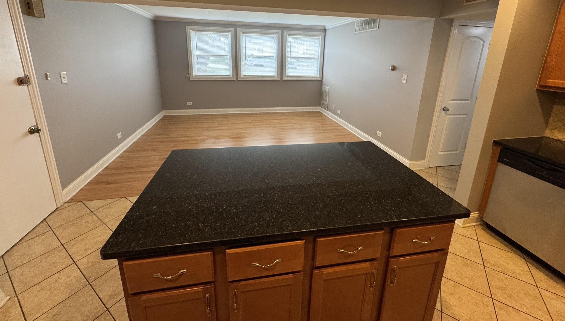 1288 PERRY Street 02