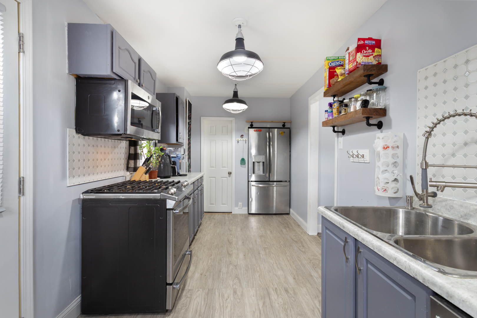 916 N Clarendon Drive