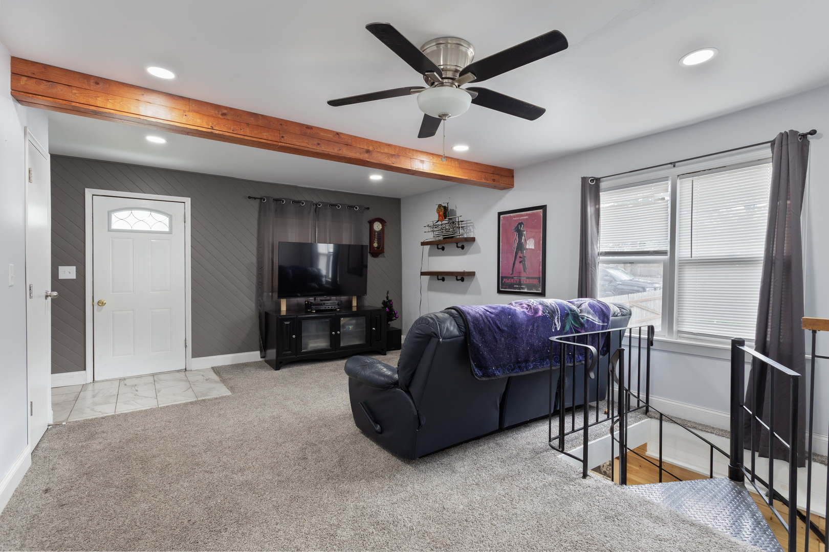 916 N Clarendon Drive