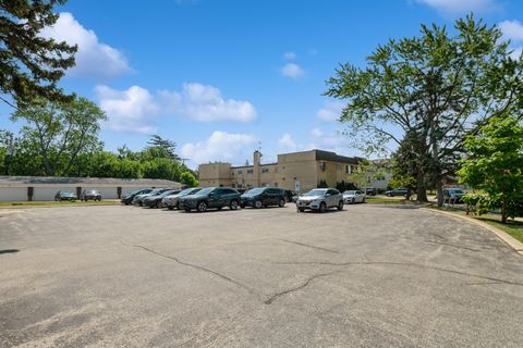 5975 N Odell Avenue 4F Chicago IL 60631