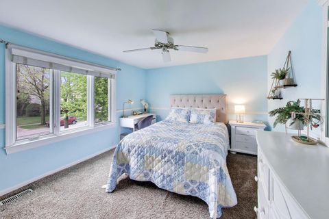 Tiny photo for 309 E Russet Way, Palatine, IL 60067 (MLS # 12623589)