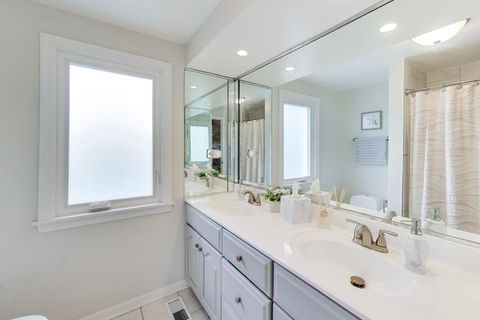 Tiny photo for 309 E Russet Way, Palatine, IL 60067 (MLS # 12623589)